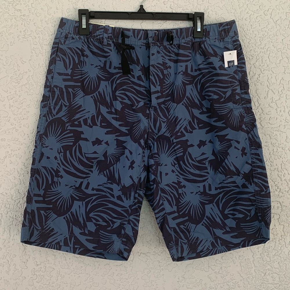 Gap cotton shorts with built in belt size M